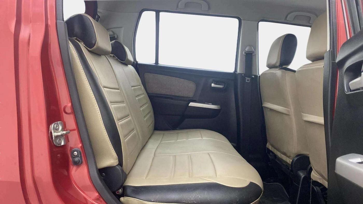 2015 Maruti Wagon R 1.0 VXI AMT, Petrol, Automatic, 65,455 km, Right Side Rear Door Cabin