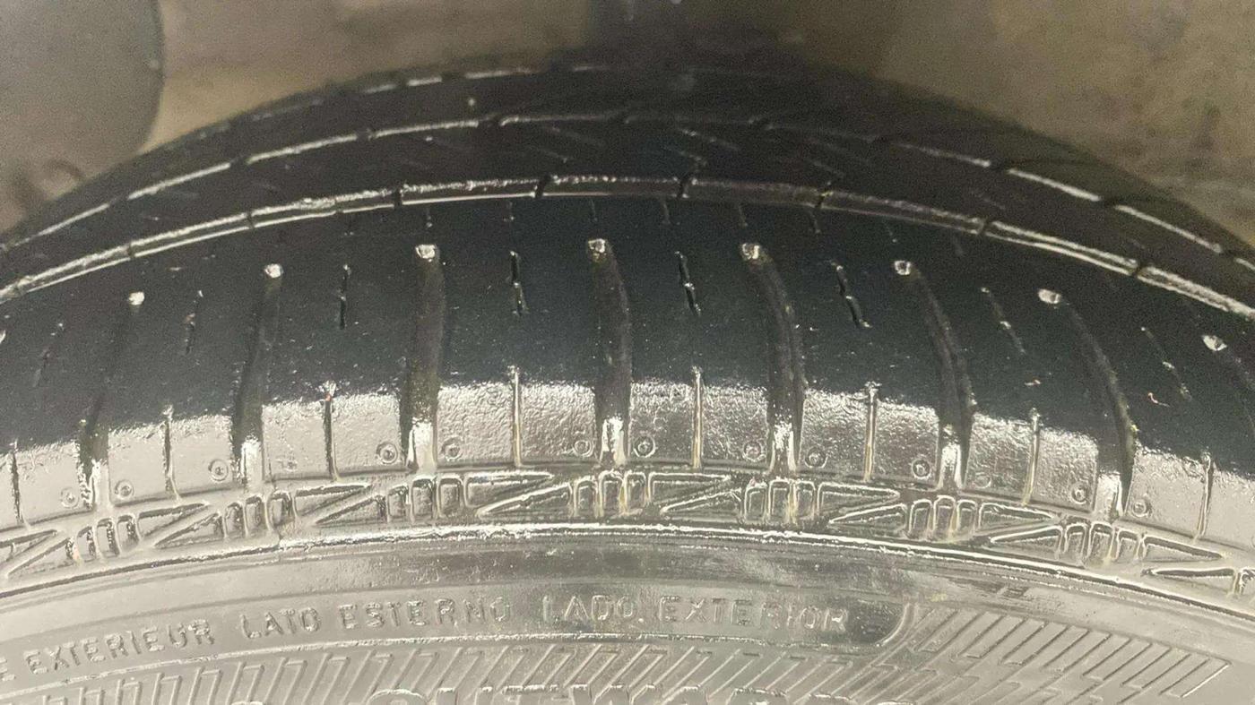 2017 Hyundai Xcent S AT 1.2, Petrol, Automatic, 37,005 km, Left Front Tyre Tread