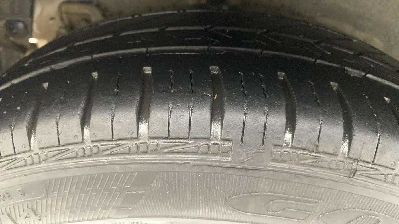 2017 Hyundai Xcent S AT 1.2, Petrol, Automatic, 37,005 km, Right Rear Tyre Tread