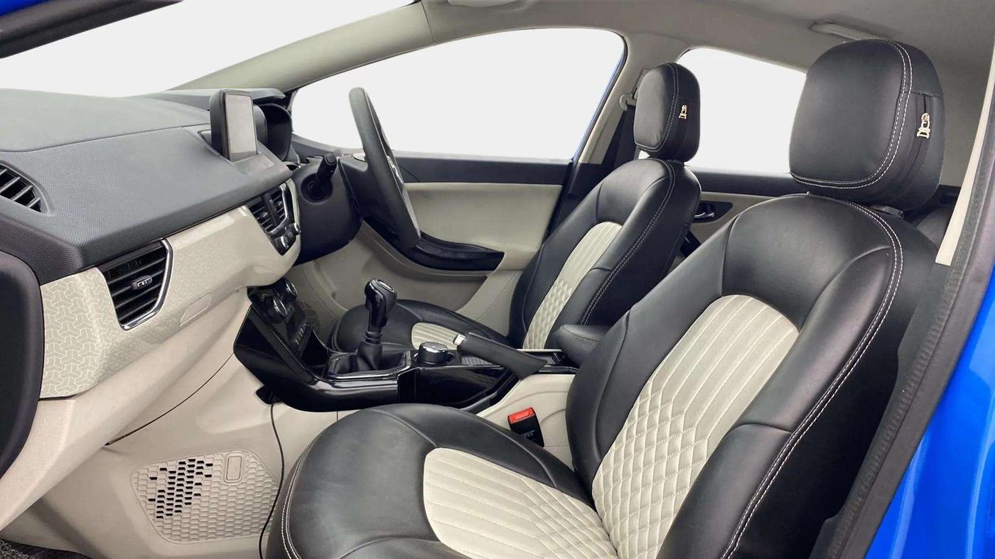 2021 Tata NEXON XZ PLUS PETROL, Petrol, Manual, 50,038 km, Right Side Front Door Cabin