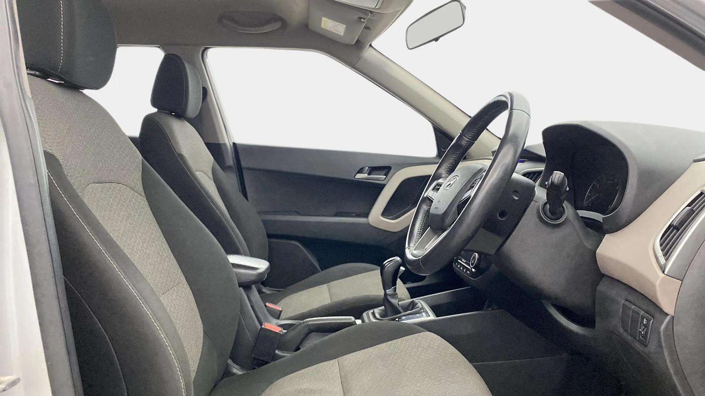 2017 Hyundai Creta SX PLUS AT 1.6 PETROL, Petrol, Automatic, 71,916 km, Right Side Front Door Cabin