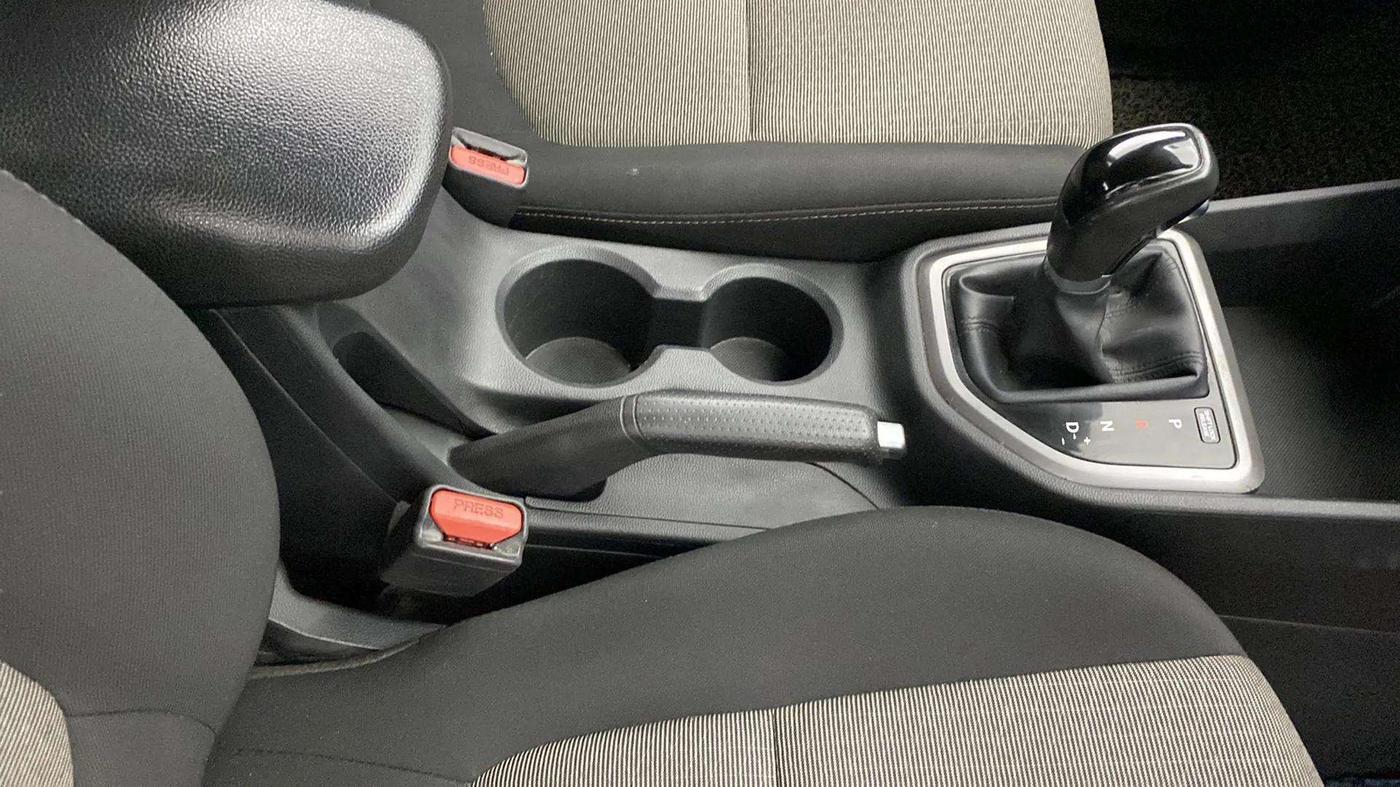 2017 Hyundai Creta SX PLUS AT 1.6 PETROL, Petrol, Automatic, 71,916 km, Gear Lever