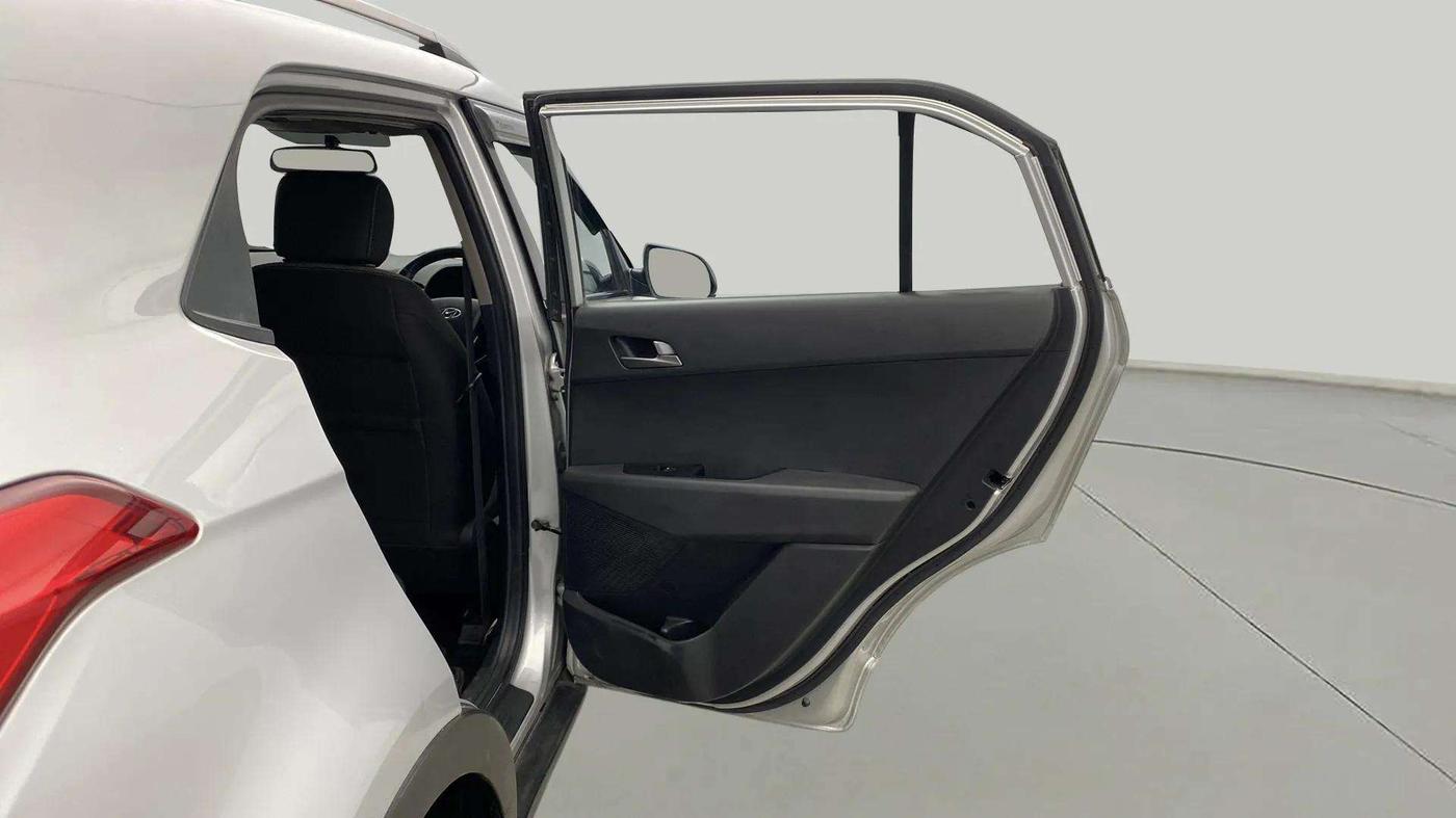 2017 Hyundai Creta SX PLUS AT 1.6 PETROL, Petrol, Automatic, 71,916 km, RHS Rear Door