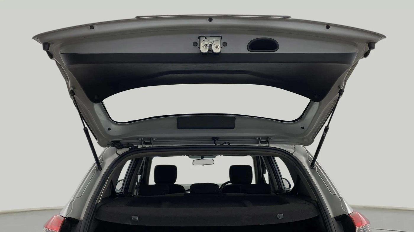 2017 Hyundai Creta SX PLUS AT 1.6 PETROL, Petrol, Automatic, 71,916 km, Boot Door Open