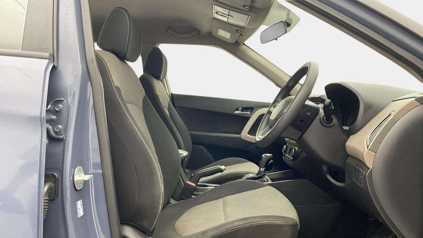 2015 Hyundai Creta SX PLUS AT 1.6 DIESEL, Diesel, Automatic, 56,811 km, Right Side Front Door Cabin