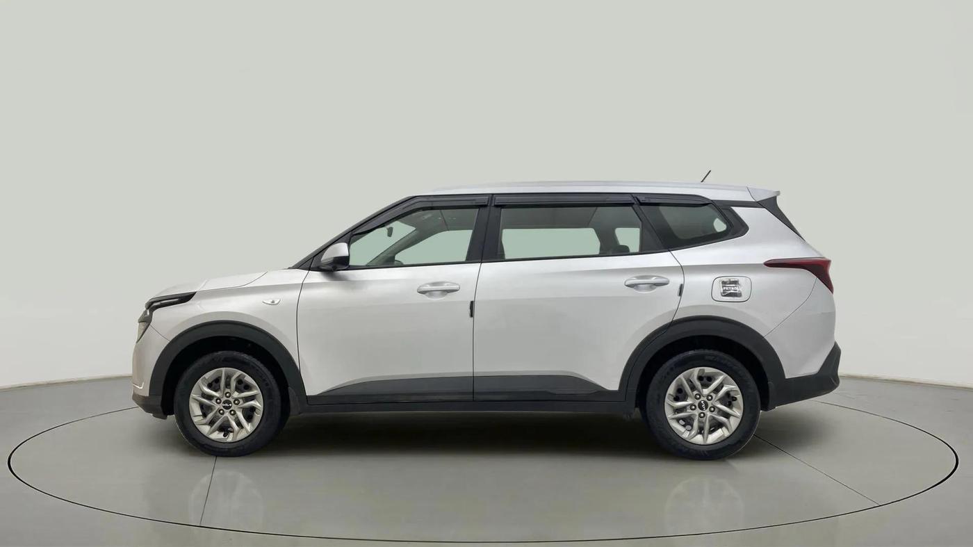 2022 KIA CARENS PREMIUM 1.4 PETROL 7 STR, Petrol, Manual, 35,751 km, Left Side