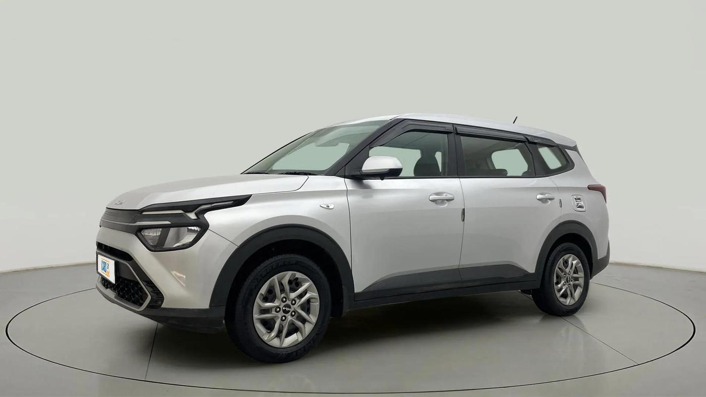 2022 KIA CARENS PREMIUM 1.4 PETROL 7 STR, Petrol, Manual, 35,751 km, Left Front Diagonal