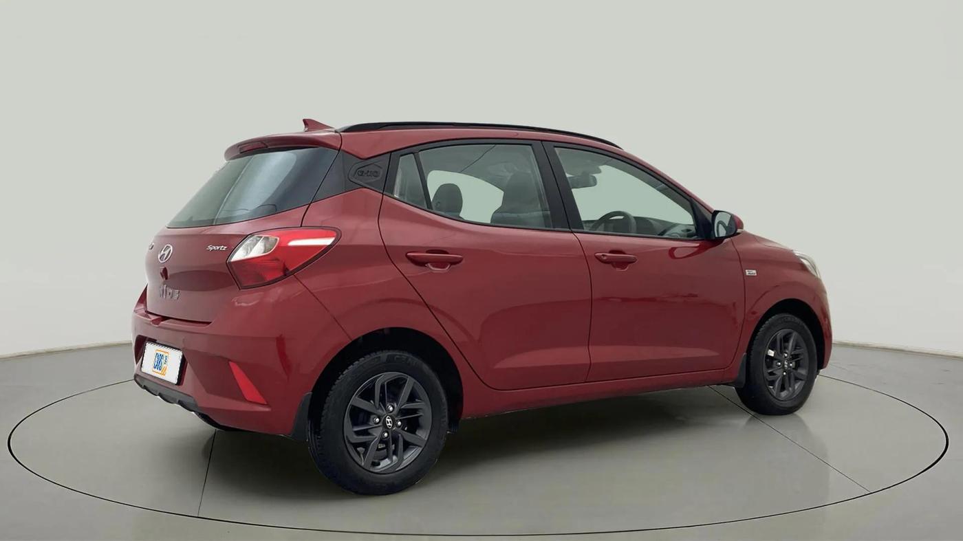 2021 Hyundai GRAND I10 NIOS SPORTZ AMT 1.2 KAPPA VTVT, Petrol, Automatic, 26,727 km, Right Back Diagonal
