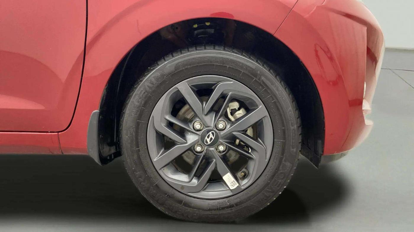 2021 Hyundai GRAND I10 NIOS SPORTZ AMT 1.2 KAPPA VTVT, Petrol, Automatic, 26,727 km, Right Front Wheel