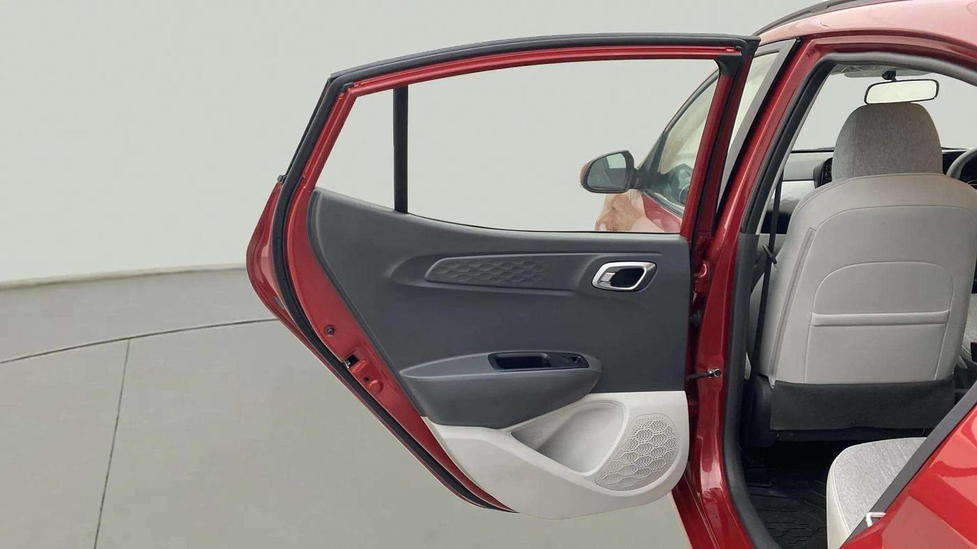 2021 Hyundai GRAND I10 NIOS SPORTZ AMT 1.2 KAPPA VTVT, Petrol, Automatic, 26,727 km, LHS Rear Door
