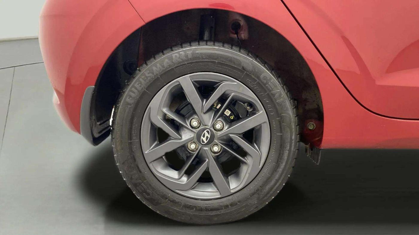 2021 Hyundai GRAND I10 NIOS SPORTZ AMT 1.2 KAPPA VTVT, Petrol, Automatic, 26,727 km, Right Rear Wheel