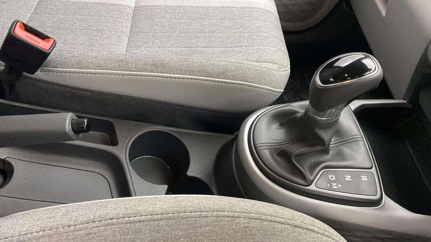2021 Hyundai GRAND I10 NIOS SPORTZ AMT 1.2 KAPPA VTVT, Petrol, Automatic, 26,727 km, Gear Lever