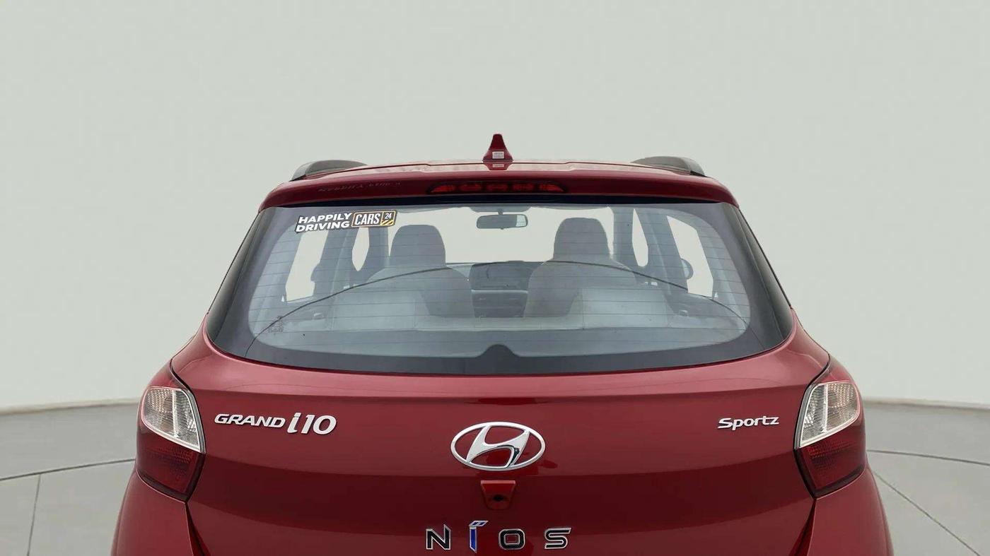 2021 Hyundai GRAND I10 NIOS SPORTZ AMT 1.2 KAPPA VTVT, Petrol, Automatic, 26,727 km, Rear Windshield