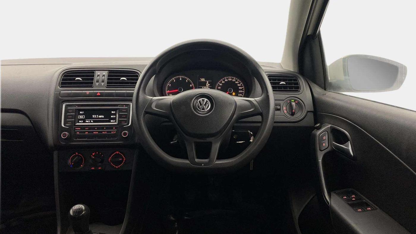 2017 Volkswagen Polo COMFORTLINE 1.2L, Petrol, Manual, 41,527 km, Steering Wheel Close Up