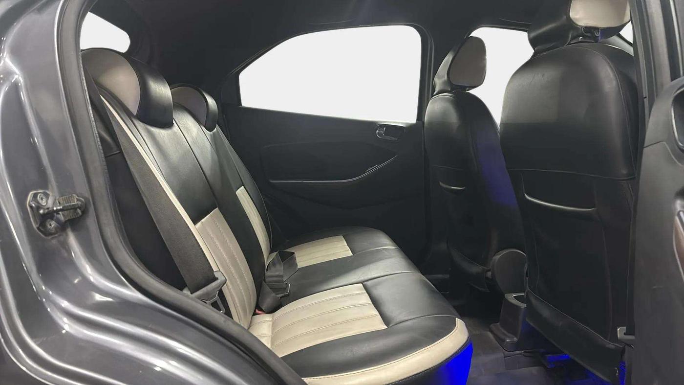 2018 Ford FREESTYLE TITANIUM 1.2 PETROL, Petrol, Manual, 56,547 km, Right Side Rear Door Cabin