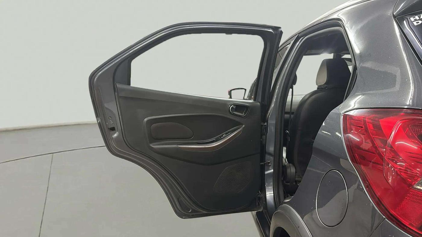 2018 Ford FREESTYLE TITANIUM 1.2 PETROL, Petrol, Manual, 56,547 km, LHS Rear Door