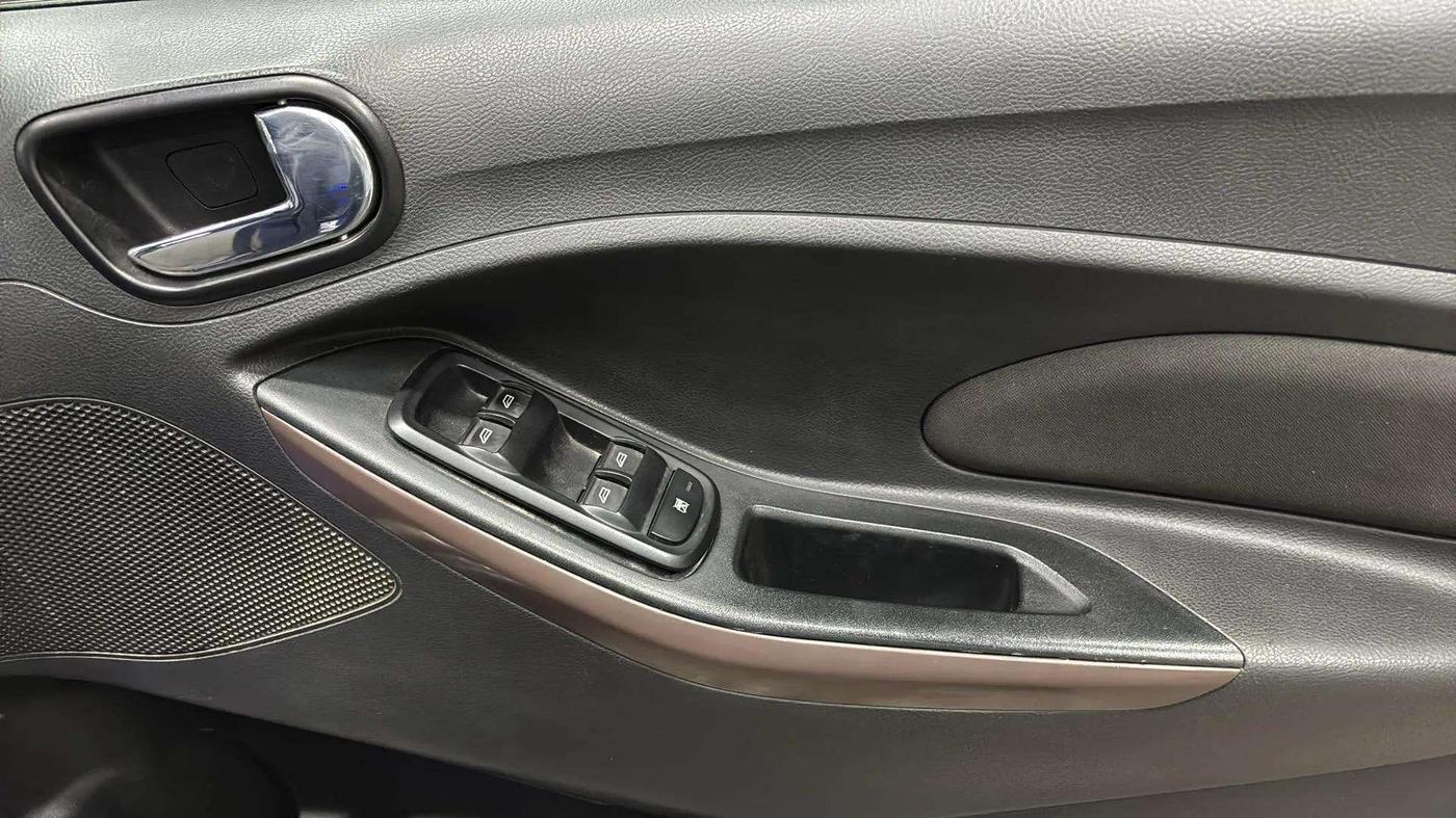 2018 Ford FREESTYLE TITANIUM 1.2 PETROL, Petrol, Manual, 56,547 km, Driver Side Door Panels Control