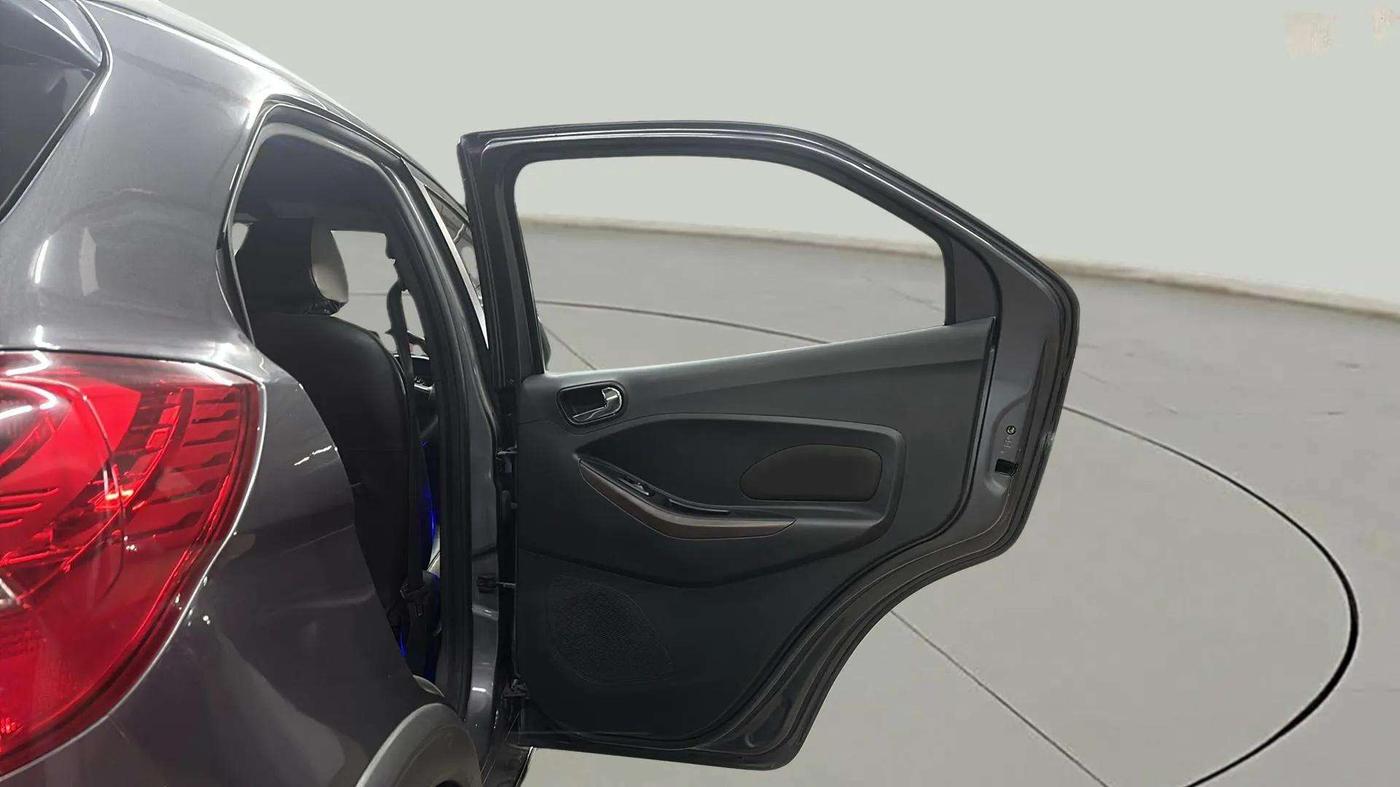 2018 Ford FREESTYLE TITANIUM 1.2 PETROL, Petrol, Manual, 56,547 km, RHS Rear Door