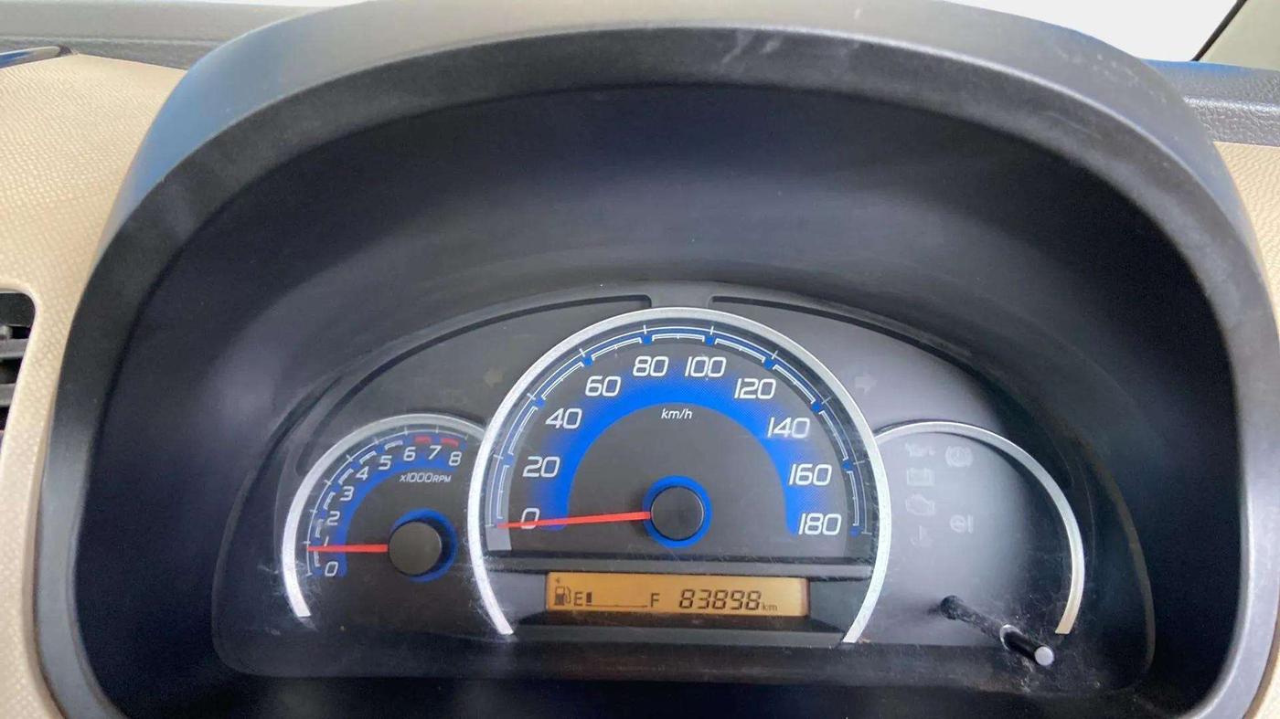 2017 Maruti Wagon R 1.0 VXI, CNG, Manual, 83,901 km, Odometer Image