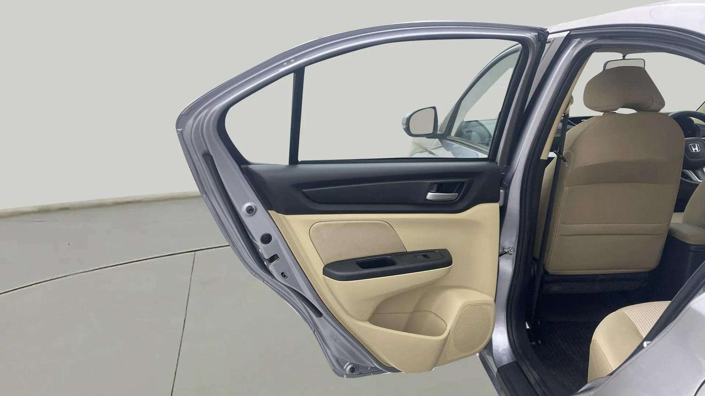 2023 Honda Amaze 1.2L I-VTEC VX CVT, Petrol, Automatic, 2,122 km, LHS Rear Door
