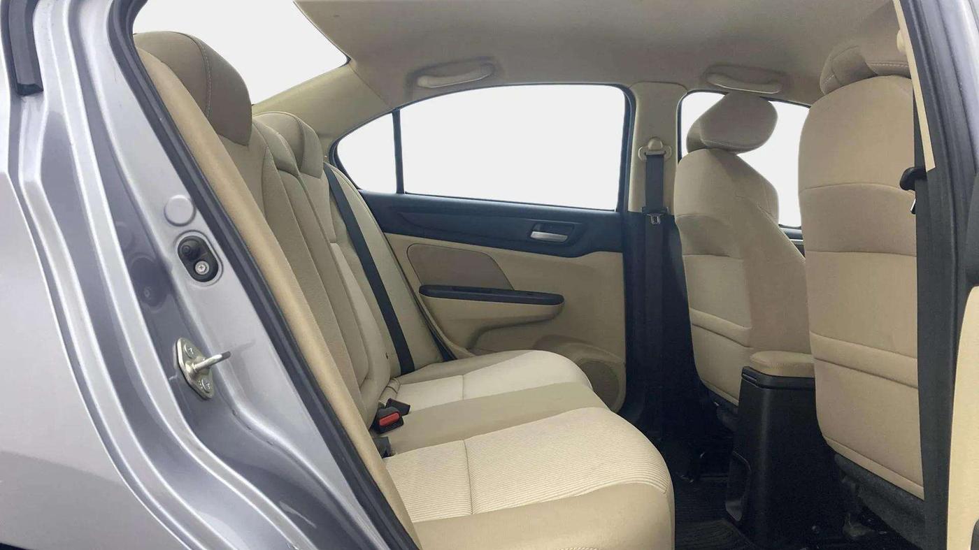 2023 Honda Amaze 1.2L I-VTEC VX CVT, Petrol, Automatic, 2,122 km, Right Side Rear Door Cabin