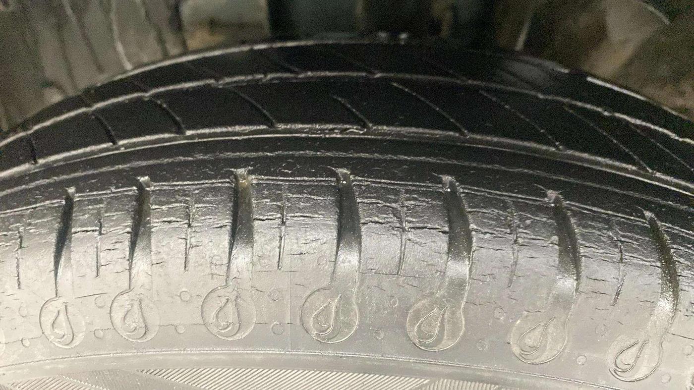 2019 Renault Kwid RXT 1.0 (O), Petrol, Manual, 28,991 km, Left Front Tyre Tread