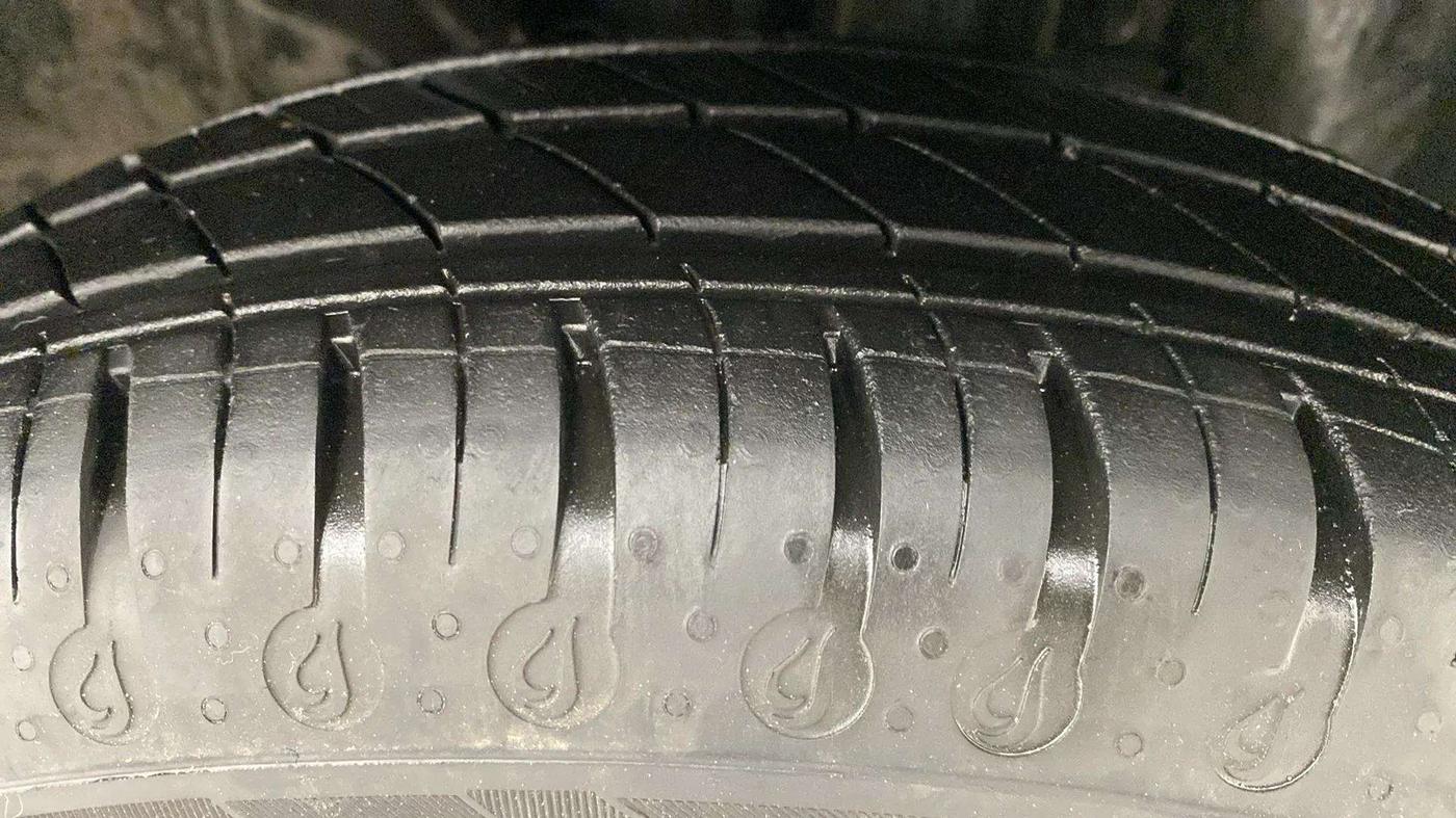 2019 Renault Kwid RXT 1.0 (O), Petrol, Manual, 28,991 km, Right Front Tyre Tread
