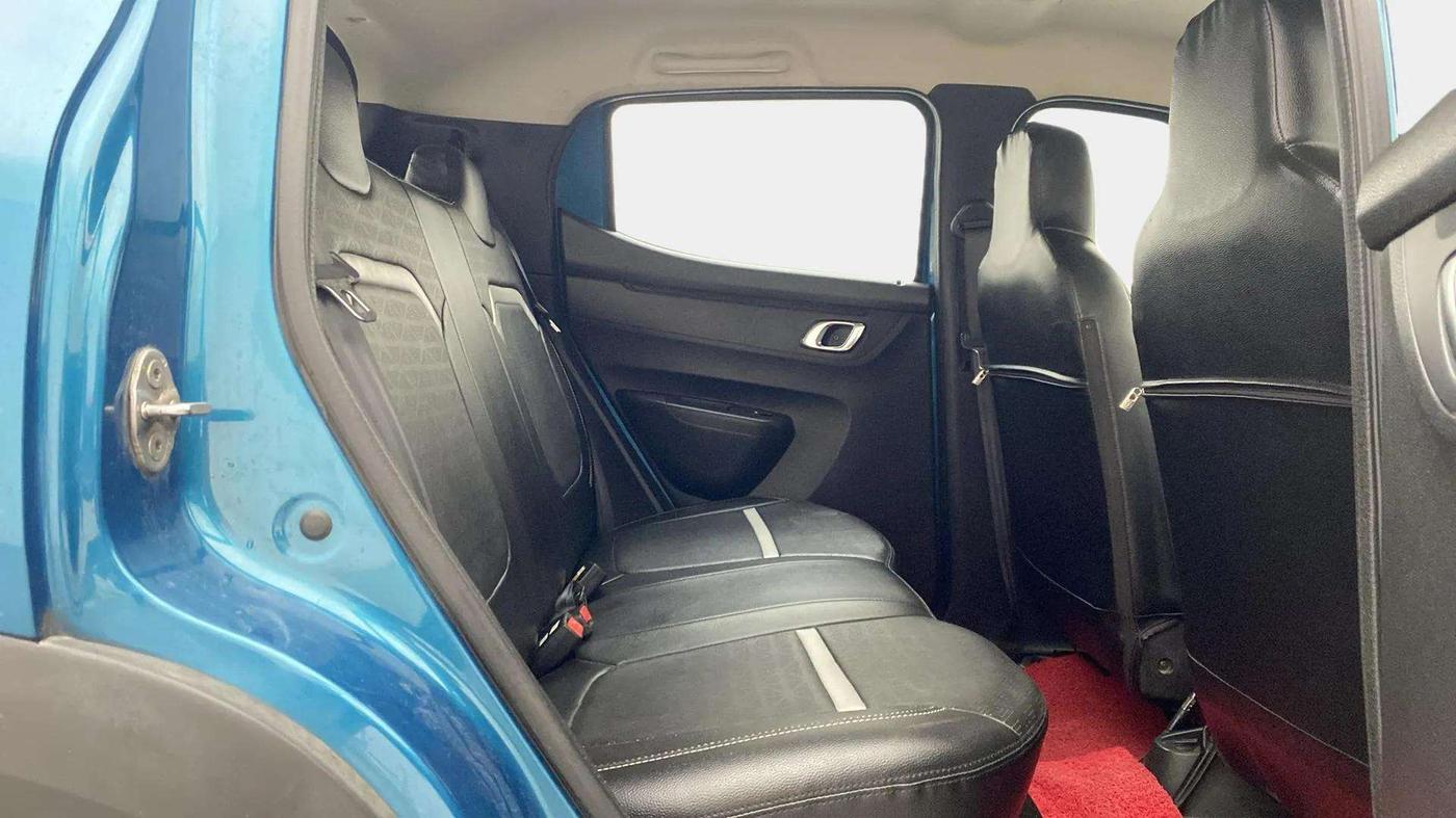 2019 Renault Kwid RXT 1.0 (O), Petrol, Manual, 28,991 km, Right Side Rear Door Cabin