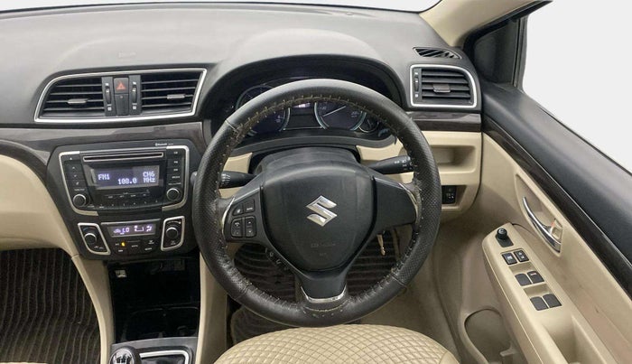 2016 Maruti Ciaz VDI+ SHVS, Diesel, Manual, 86,011 km, Steering Wheel Close Up