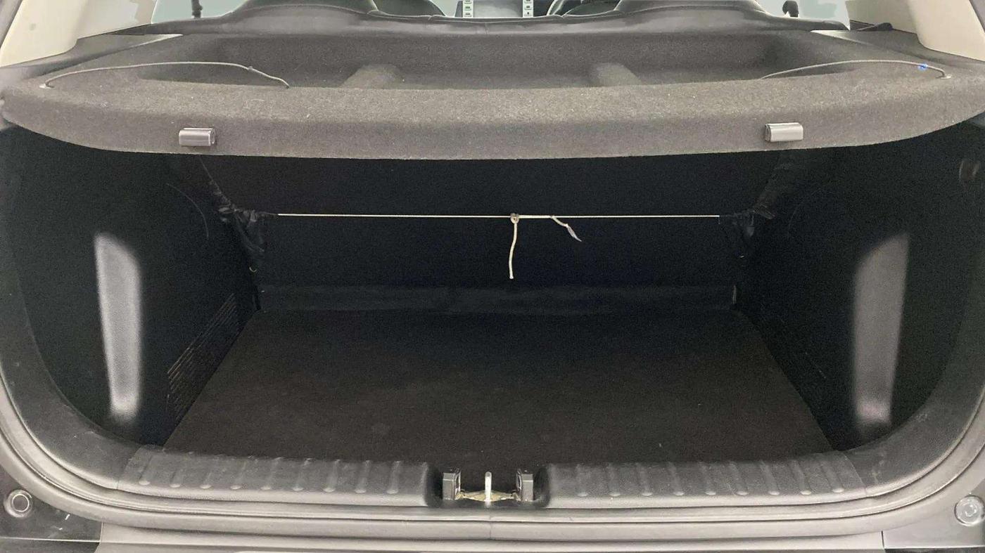 2020 KIA SONET HTK PLUS 1.2, Petrol, Manual, 34,376 km, Boot Inside