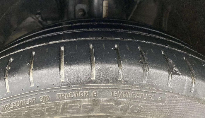 2023 Maruti Baleno  ZETA CNG 1.2L, CNG, Manual, 38,149 km, Left Front Tyre Tread