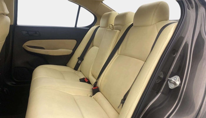 2022 Honda City 1.5L I-VTEC V MT 5TH GEN, Petrol, Manual, 12,560 km, Right Side Rear Door Cabin