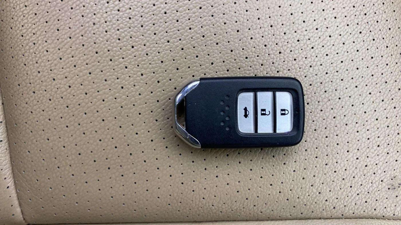 2018 Honda City 1.5L I-VTEC VX, Petrol, Manual, 35,917 km, Key Close Up