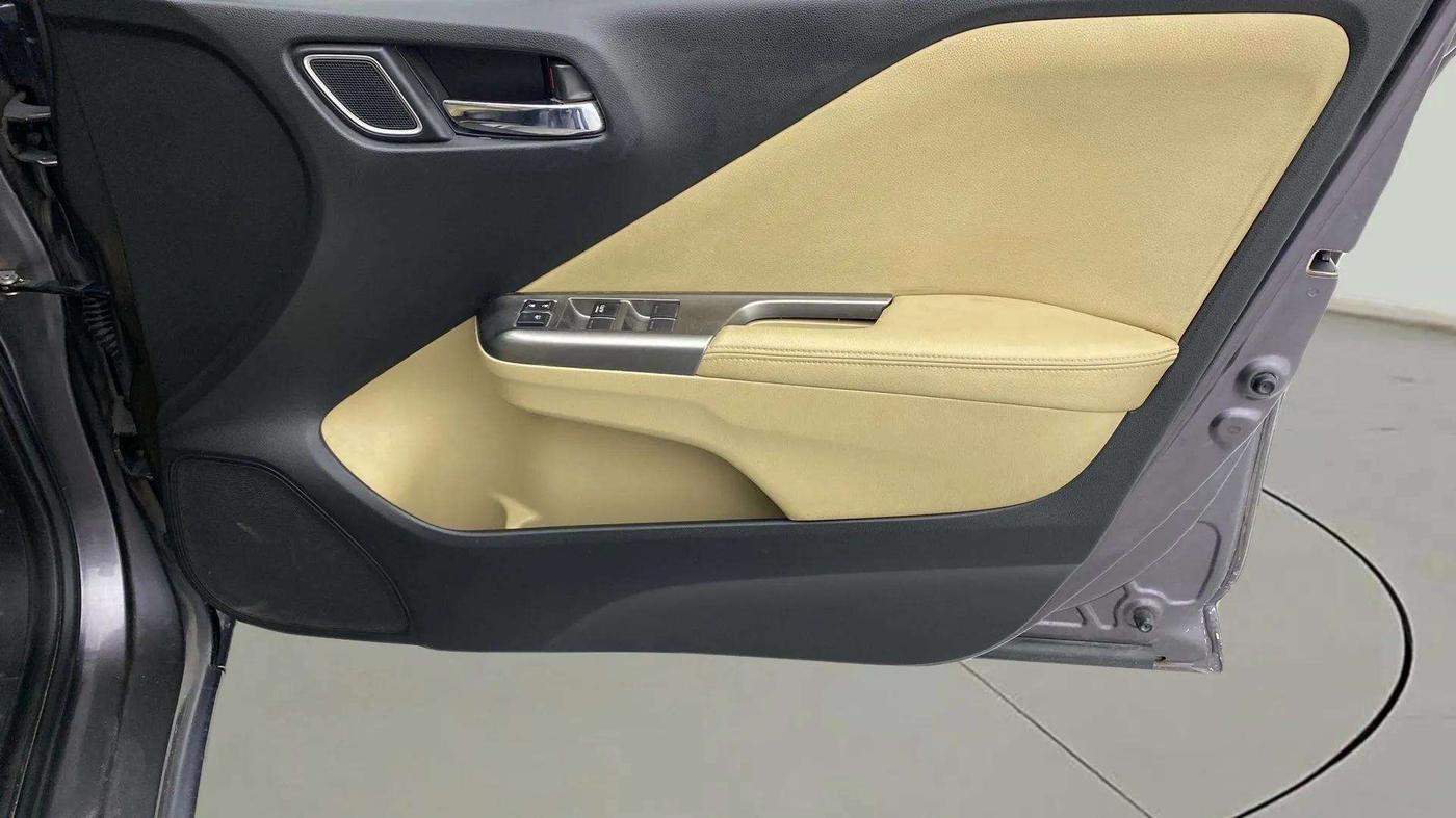 2018 Honda City 1.5L I-VTEC VX, Petrol, Manual, 35,917 km, Driver Side Door Panels Control