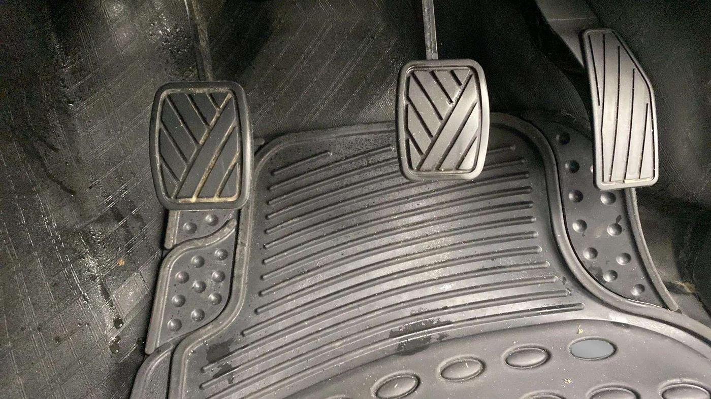 2023 Maruti Alto K10 VXI PLUS, Petrol, Manual, 27,450 km, Pedals