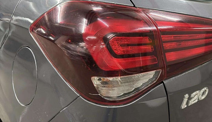 2019 Hyundai Elite i20 SPORTZ PLUS 1.2, Petrol, Manual, 55,034 km, Left tail light - Minor damage