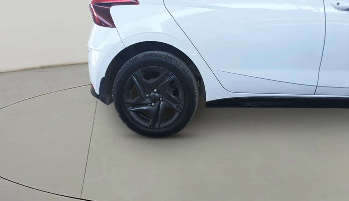 2021 Hyundai NEW I20 SPORTZ 1.2 MT, Petrol, Manual, 72,226 km, Right Rear Wheel