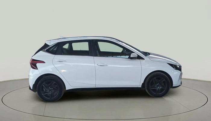 2021 Hyundai NEW I20 SPORTZ 1.2 MT, Petrol, Manual, 72,226 km, Right Side