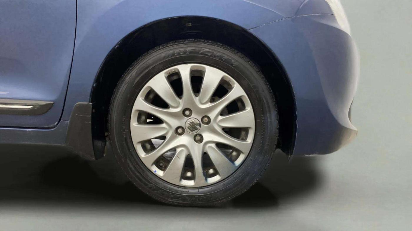 2017 Maruti Baleno ZETA CVT PETROL 1.2, Petrol, Automatic, 54,221 km, Right Front Wheel