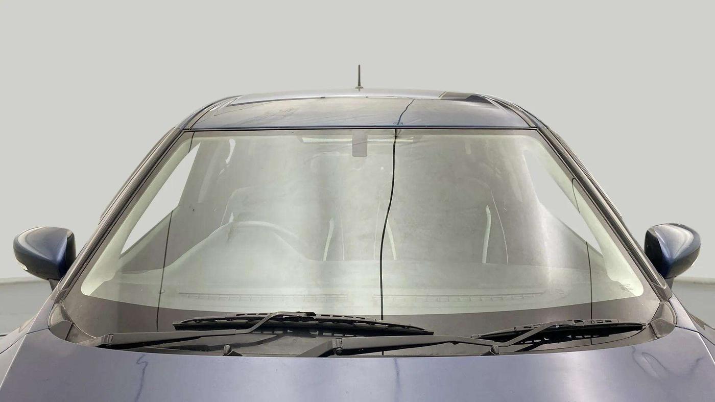2017 Maruti Baleno ZETA CVT PETROL 1.2, Petrol, Automatic, 54,221 km, Front Windshield