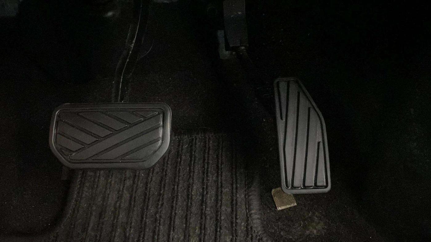 2017 Maruti Baleno ZETA CVT PETROL 1.2, Petrol, Automatic, 54,221 km, Pedals