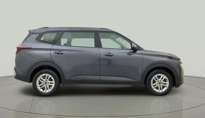 2023 KIA CARENS  PRESTIGE 1.5 TURBO PETROL IMT 7 STR , Petrol, Manual, 22,379 km, Right Side View