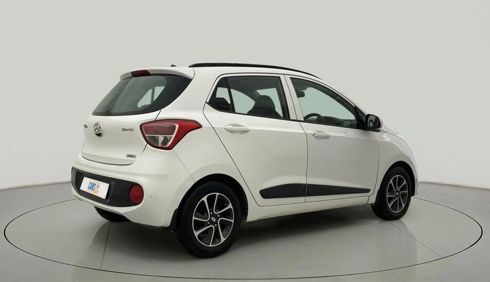 2017 Hyundai Grand i10 SPORTZ (O) AT 1.2 KAPPA VTVT, CNG, Automatic, 32,603 km, Right Back Diagonal