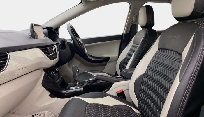 2023 Tata NEXON XZA PLUS SUNROOF PETROL, Petrol, Automatic, 33,554 km, Right Side Front Door Cabin