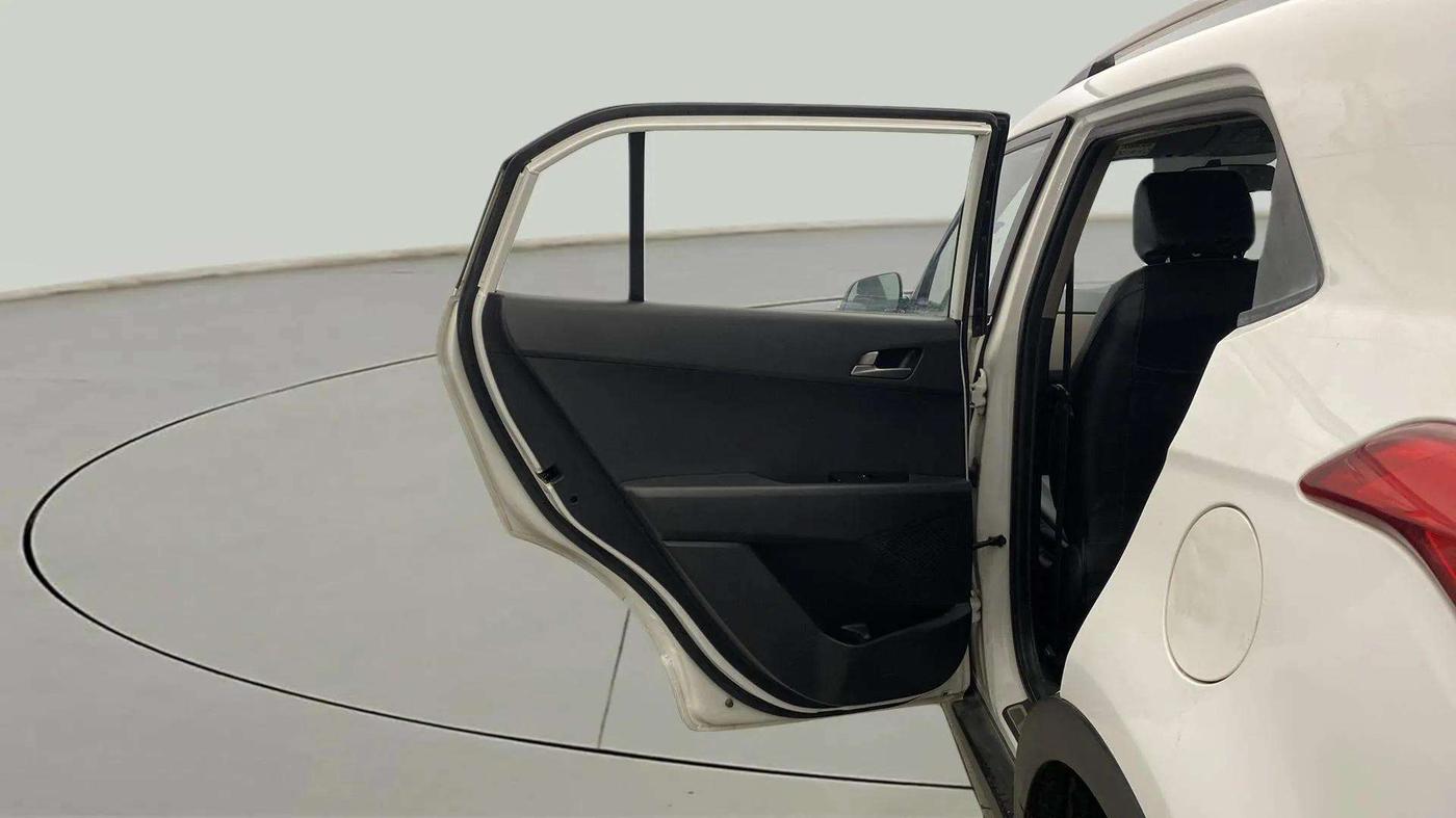 2016 Hyundai Creta SX PLUS 1.6 PETROL, Petrol, Manual, 70,844 km, LHS Rear Door