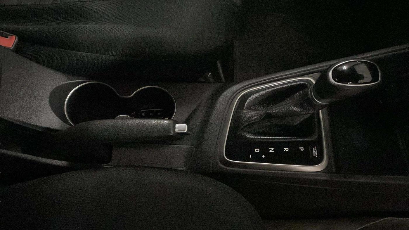 2018 Hyundai Verna 1.6 VTVT SX (O) AT, Petrol, Automatic, 77,121 km, Gear Lever