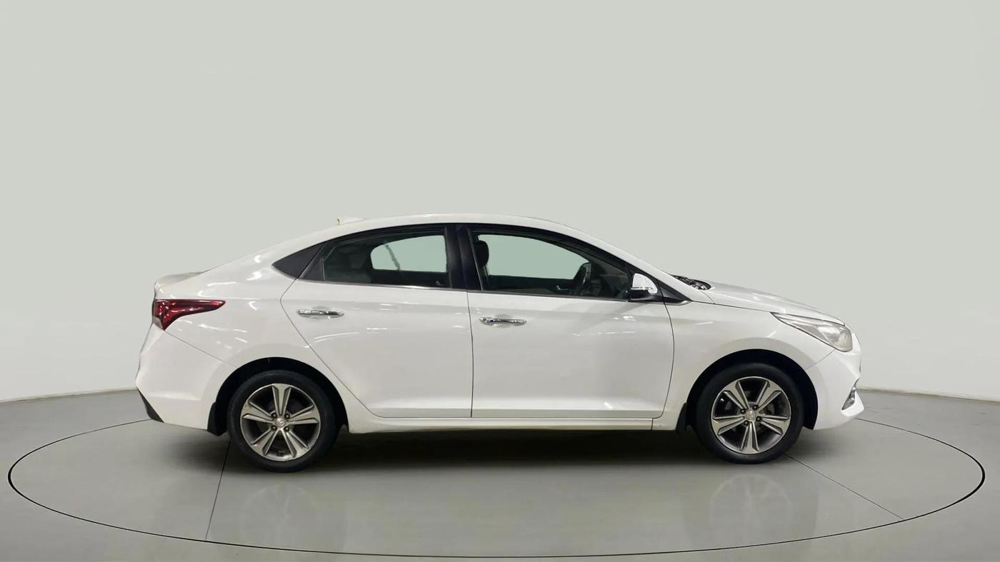2018 Hyundai Verna 1.6 VTVT SX (O) AT, Petrol, Automatic, 77,121 km, Right Side View