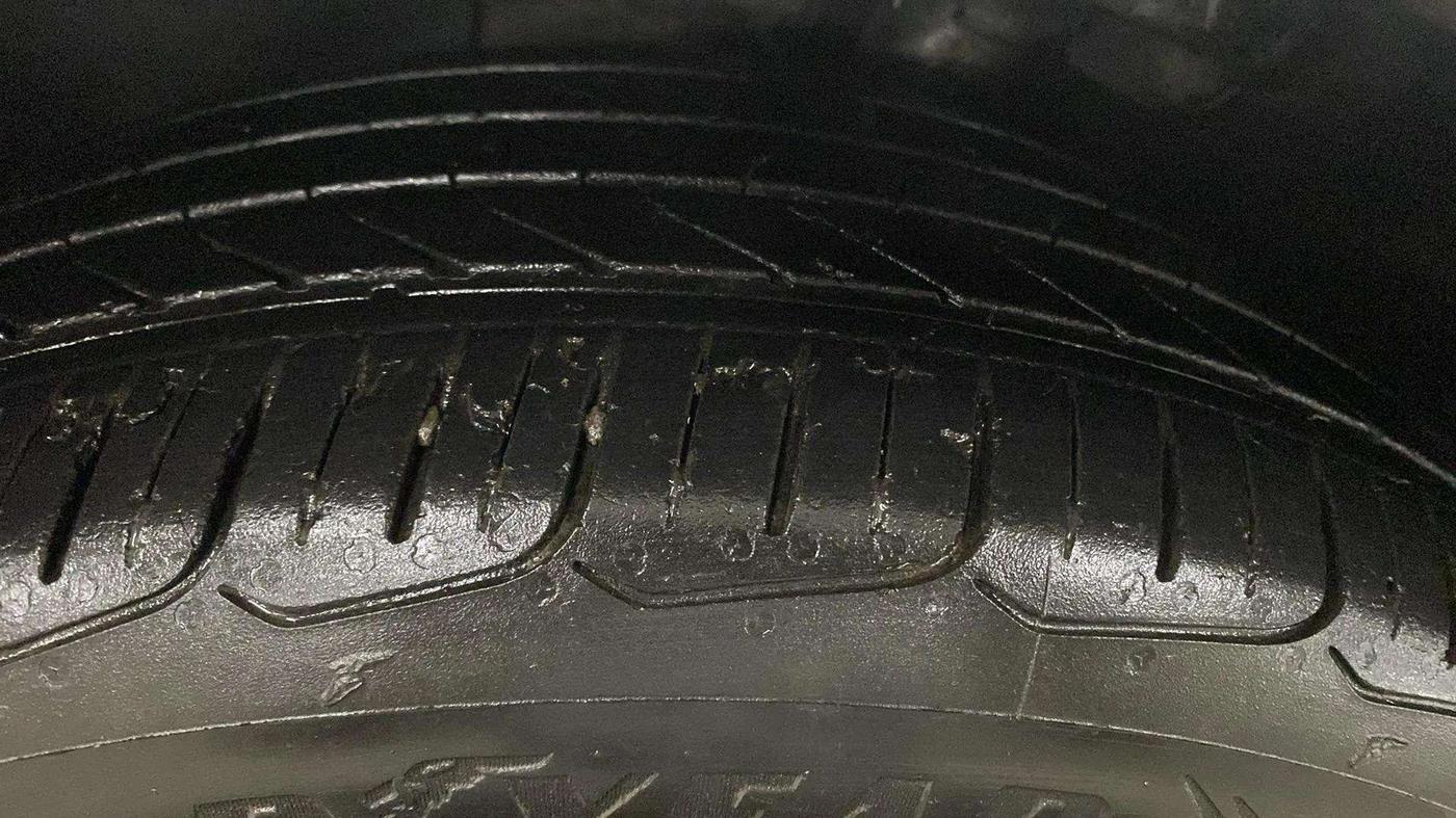 2018 Hyundai Verna 1.6 VTVT SX (O) AT, Petrol, Automatic, 77,121 km, Left Rear Tyre Tread