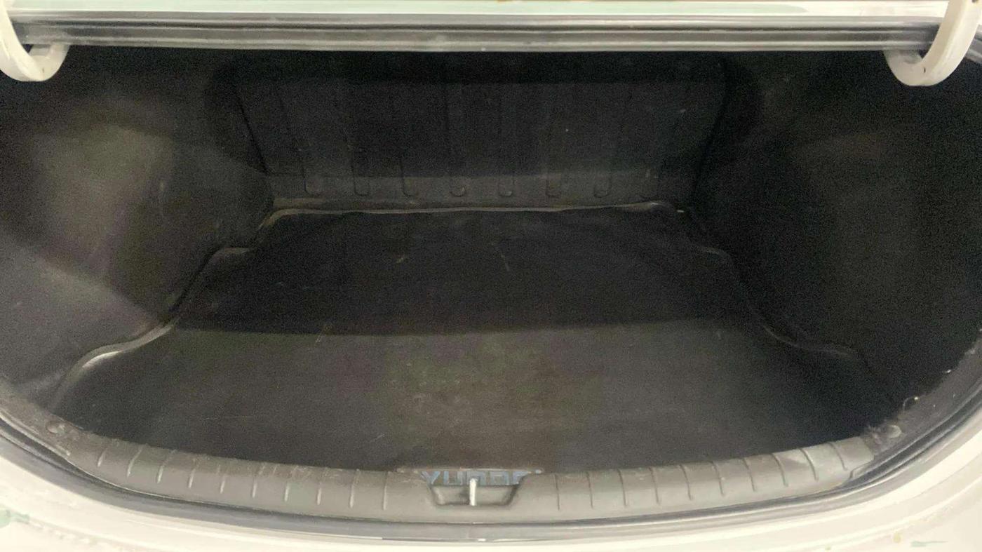 2018 Hyundai Verna 1.6 VTVT SX (O) AT, Petrol, Automatic, 77,121 km, Boot Inside