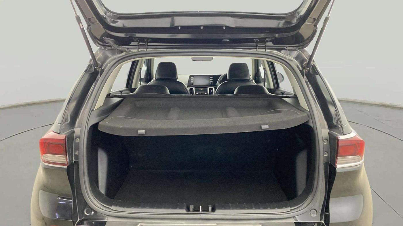 2022 KIA SONET HTK PLUS 1.0 IMT, Petrol, Manual, 33,139 km, Boot Inside